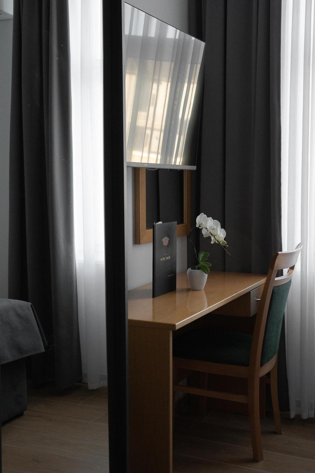 Hotel Tabor Sežana Extérieur photo