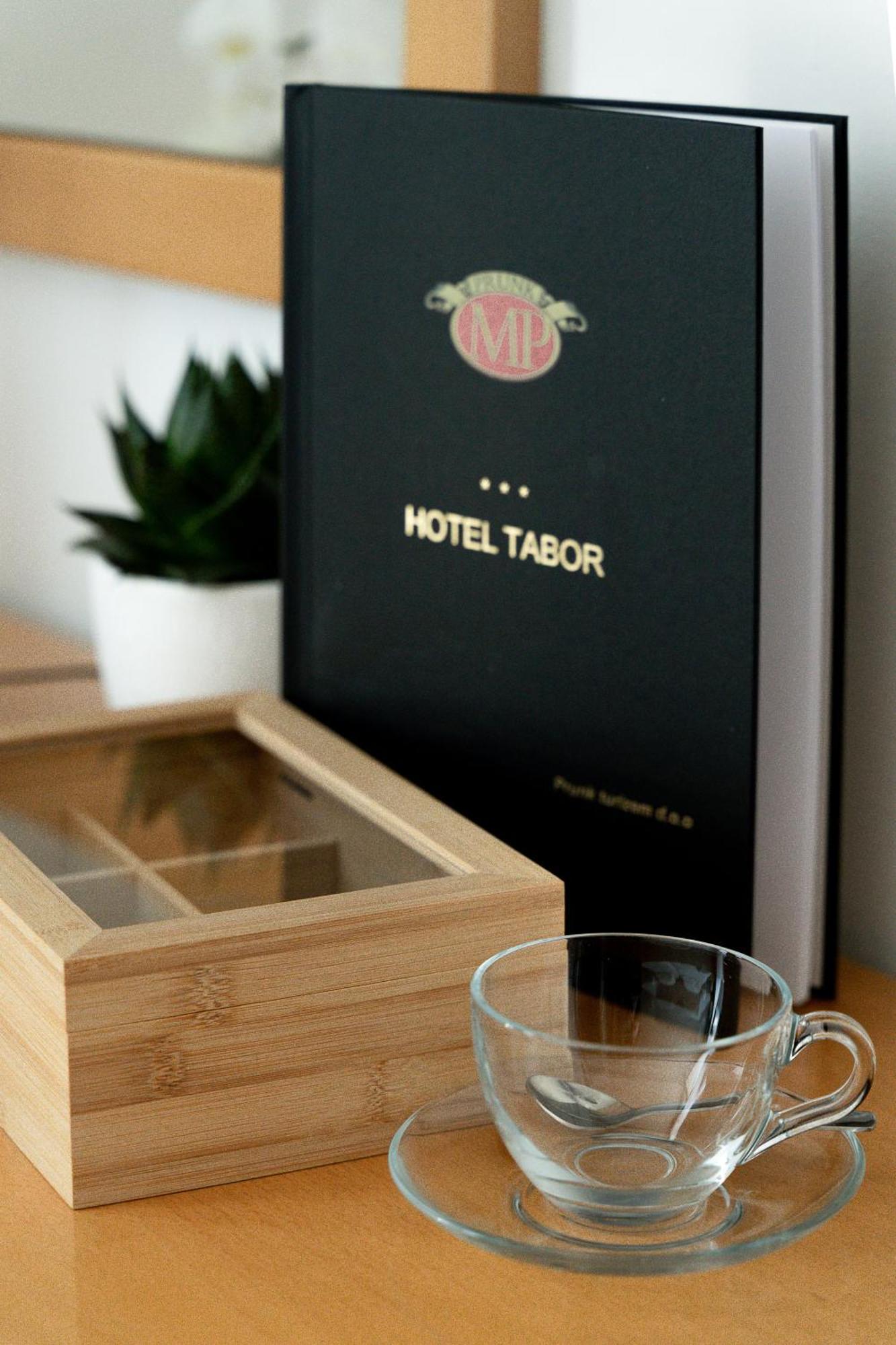 Hotel Tabor Sežana Extérieur photo