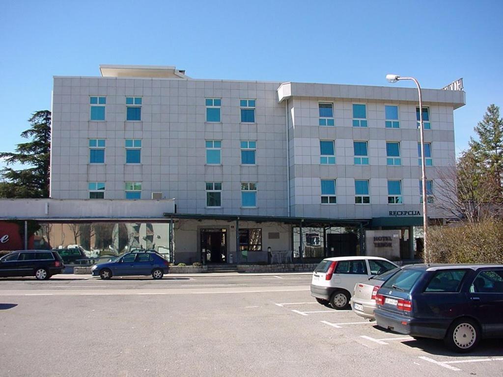 Hotel Tabor Sežana Extérieur photo