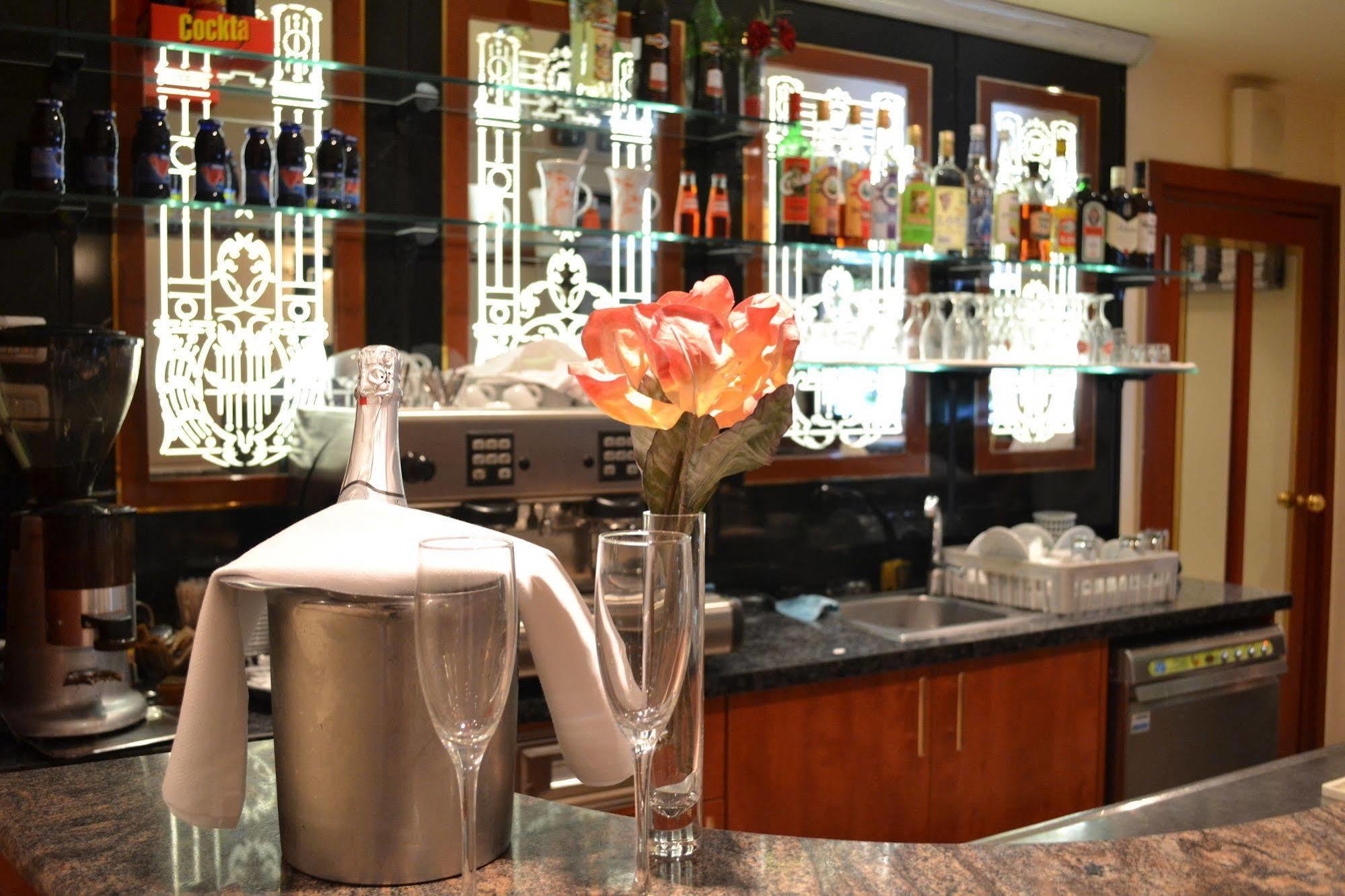 Hotel Tabor Sežana Extérieur photo